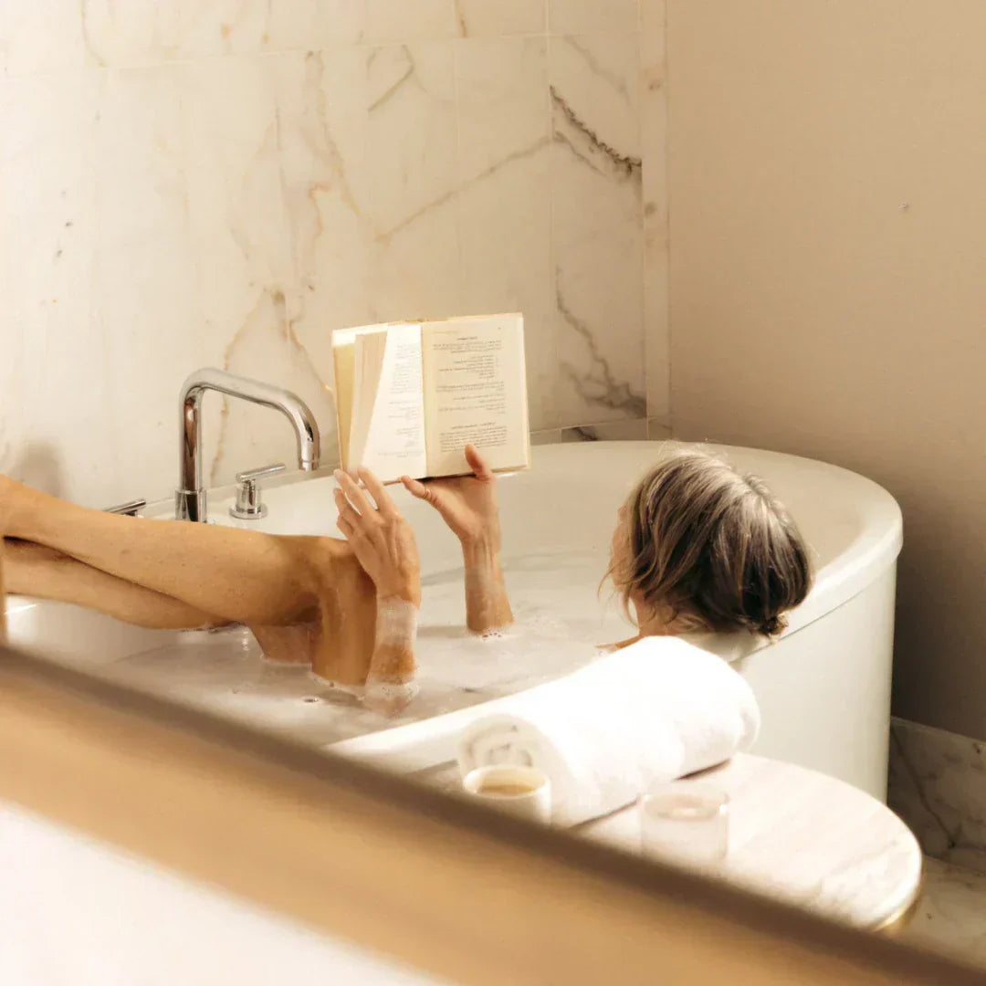 How to Elevate Your Evening Bath Ritual: 5 Tips for a Luxurious Self-Care Experience