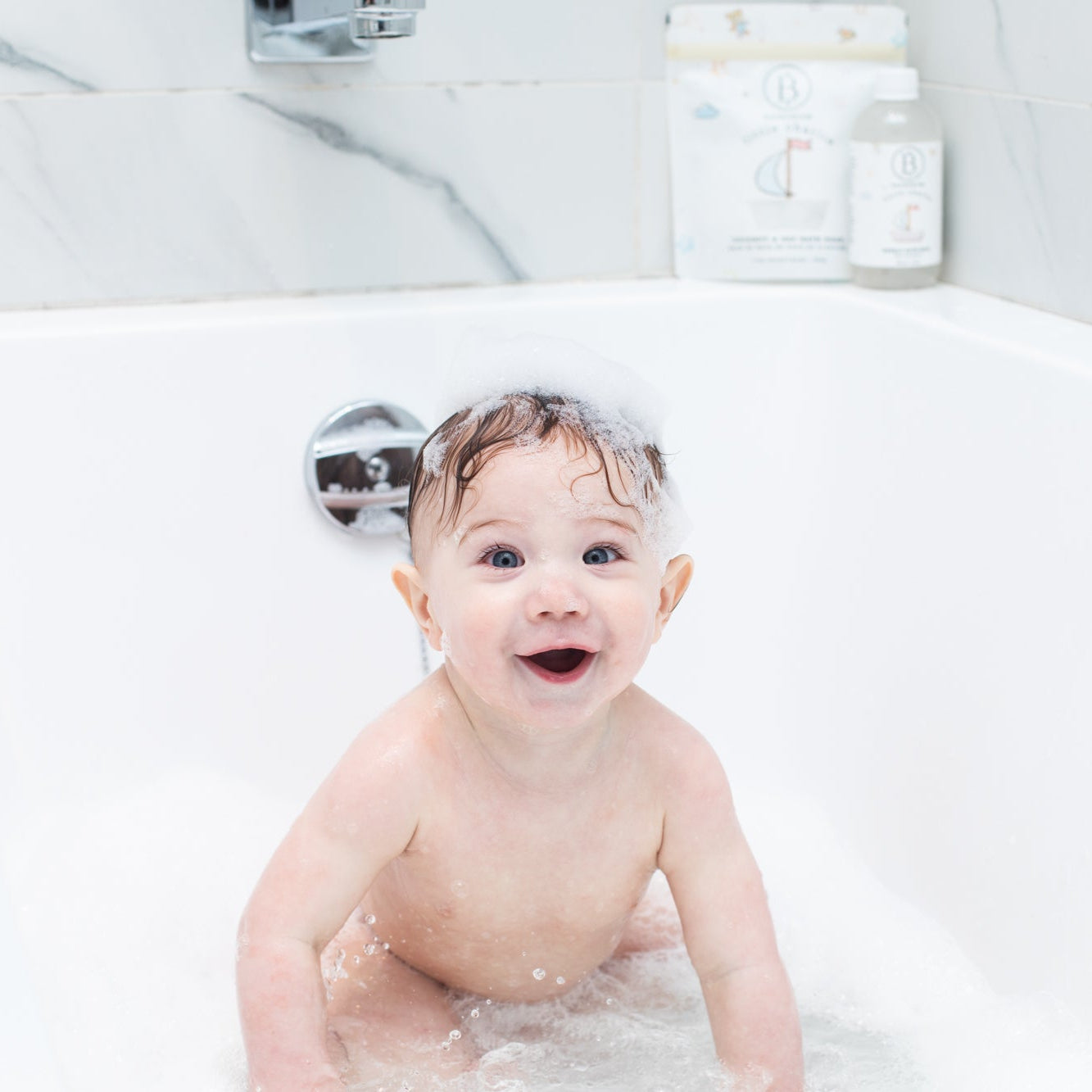 little charlie™ Kids Coconut & Oat Bath Soak