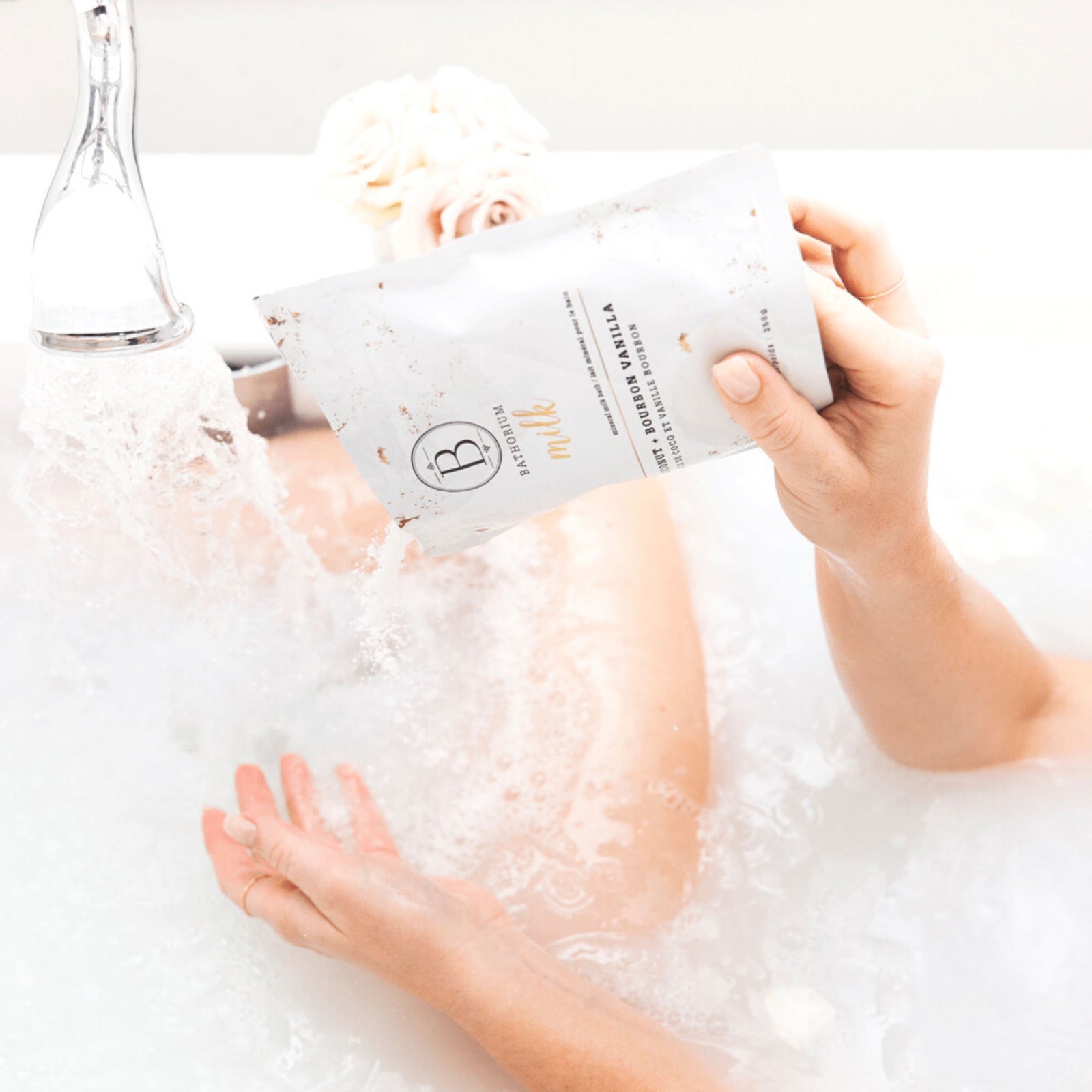 32oz Bath Soak - Milk main image 1